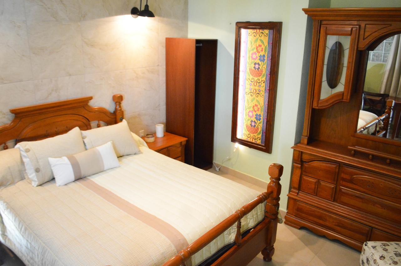 Hotel Las Candelas De Хуамантла Екстериор снимка