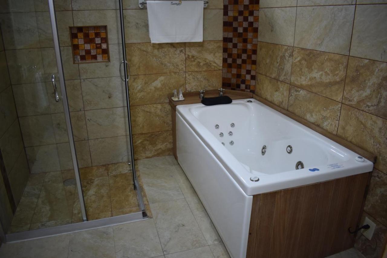 Hotel Las Candelas De Хуамантла Екстериор снимка